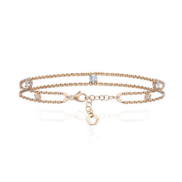 BURATO EDITOR64 Reference
CX301
Technical Data
18 KT Yellow Gold solitaire bracelet
Round cut White Diamonds
Carats: 0.50
Colour: F
Clarity: VS
Réglable 16 + 2 cm - existe en or blanc
Inspiré de l’iconique bijou solitaire diamant, le bracelet en or jaune Solitaire Y réinterprète le concept du solitaire avec un style tendance et contemporain.