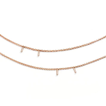 Burato - Code : BO127 Collier sautoir or rose 18kt.  longueur : 120 cm  Les collections Burato sont entièrement réalisées à la main en Italie. L'emblème de Burato est l'or rose 18 carats, l'expression d'une nuance douce et élégante qui propose une nouvelle idée du luxe autour de bijoux innovants soucieux des questions environnementales. Made in Italy. Garantie : les bijoux sont garantis 24 mois à compter de la date d'achat.
