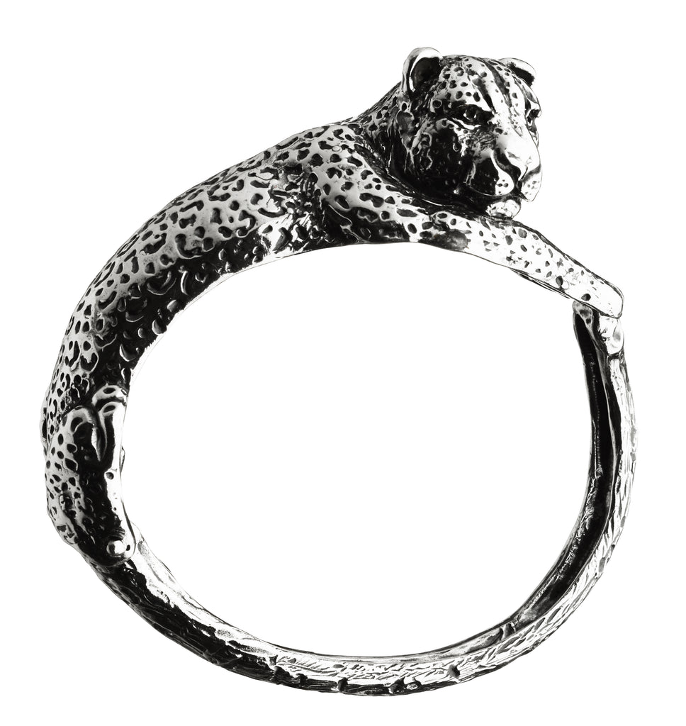 Bracelet PM en argent 925.  Diamètre le plus large : 5,7cm et le moins large 5,2cm Giovanni Raspini propose des bijoux inspirés de la nature et du thème animalier qui lui est si précieux. Chaque bijou est fait main en Italie au cœur de la Toscane.