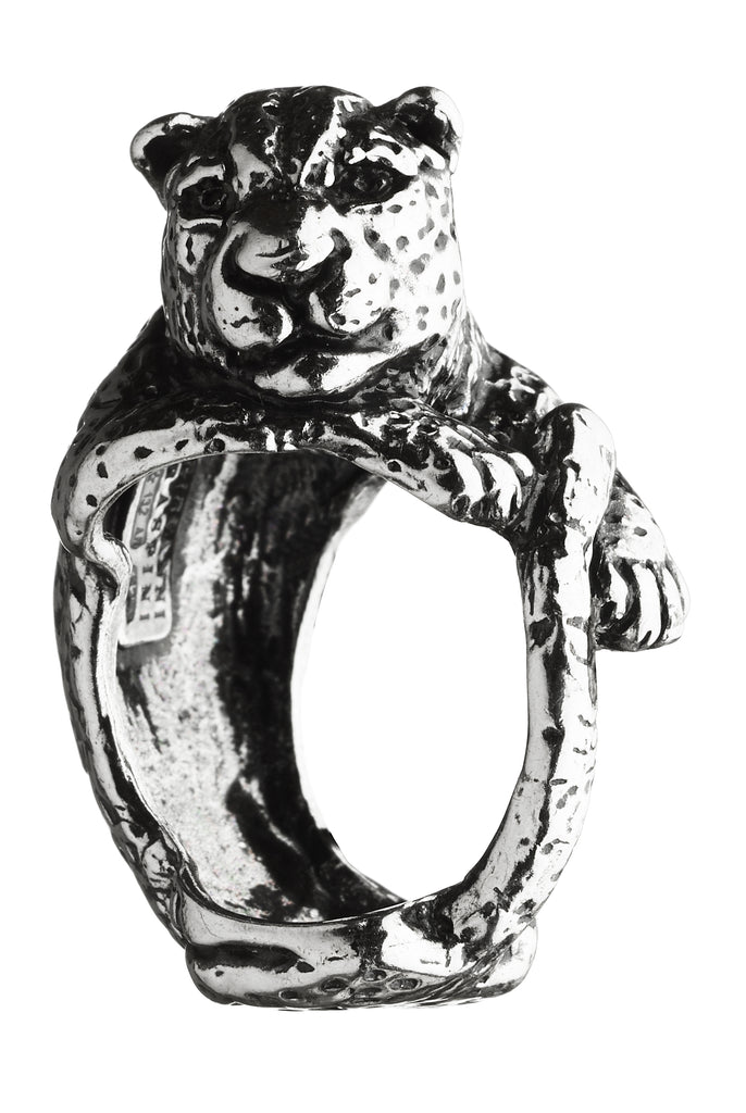 Bague Leopard en argent 925. Giovanni Raspini propose des bijoux inspirés de la nature et du thème animalier qui lui est si précieux. Chaque bijou est fait main en Italie au cœur de la Toscane.