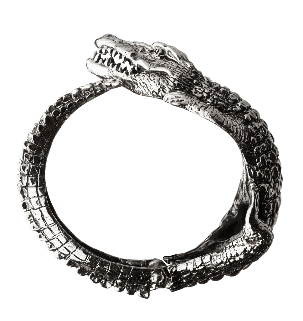 Bracelet crocodile GM en argent 925. Giovanni Raspini propose des bijoux inspirés de la nature et du thème animalier qui lui est si précieux. Chaque bijou est fait main en Italie au cœur de la Toscane.