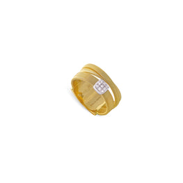 Marco Bicego - Collection Masai -Bague 3 rangs entrelacés en or jaune 18 carats et diamants. Chaque pièce est fabriquée entièrement à la main dans l'atelier de MARCO BICEGO situé au nord de l’Italie. Taille spécifique possible sur commande.   Diamants : 0,07 carats Référence : AG329 B Y