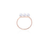 Burato Joaillerie -Bague or rose 18kt et perles collection Linea.  Barrette en or rose de 11 mm  3 Perles Orientales, couleur blanche. Dimension perle: ø 4,5 mm. Certification RJC. Certification "Made in Italy". Les bijoux sont garantis 24 mois à compter de la date d'achat.