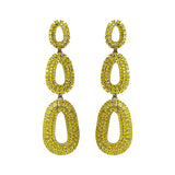  Boucles d'oreille strass jaune citrine : CSBO1070CI   Laiton Plaqué palladium certifié sans nickel.        Fermoir oreilles percées tiges titanium (hypoallergénique)   Hélène Zubeldia nous raconte une histoire à travers ses collections. Sobre en apparence mais sophistiquée, la pureté des formes et des lignes met en valeur la morphologie féminine qui reste le principal terrain d’expression d’une dualité omniprésente.