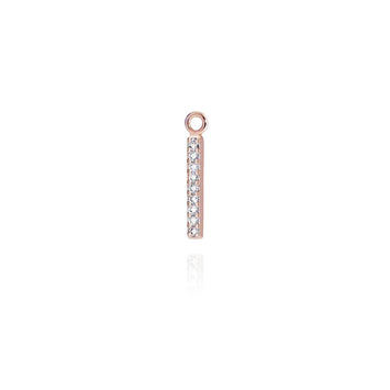 Burato - Code : CD245  Élément ligne modulaire diamants unique en or rose 18 carats pour boucle d'oreille Hoop créole.  Taille de la ligne : cm 1 x 0,01 Diamants blancs taille ronde Carats : 0,05 Clarté : VVS Couleur : G  Burato Gioielli avec la nouvelle collection de boucles d'oreilles modulaires veut se concentrer sur le souhait de chaque femme de personnaliser son look, la liberté absolue de toujours s'amuser à réinventer sa tenue.