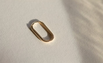 Mono Boucle Gamme Blanche en or 9 carats