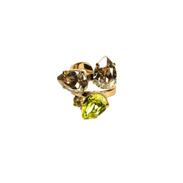 CREZUS - ALTO adjustable ring made in gold tone brass with crystal  Colors: Citrus & Golden Shadow  Made in France  Height: 3 cm - Weight: 10 g  Made in France     Bague réglable ALTO en laiton doré avec du cristal  Couleurs : Citrus & Golden Shadow  Fabriqué en France  Hauteur : 3 cm - Poids : 10 g