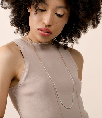 Burato Joaillerie - Collier sautoir or rose 18kt et perles.  deux possibilités de fermetures à 50 ou 55 cm.  24 Perles Orientales, couleur blanche. Dimension perle: ø 3.5 - 4 mm. Certification RJC. Certification 